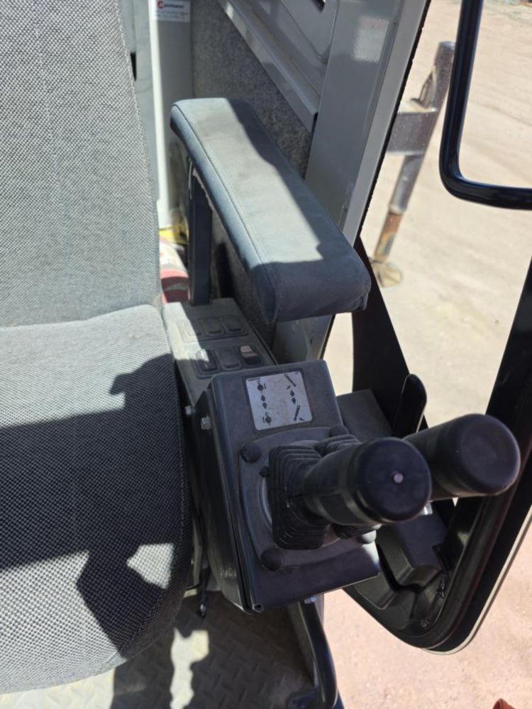 2013 Peterbilt 367 Tri-Drive National NBT-55 Boom Truck
