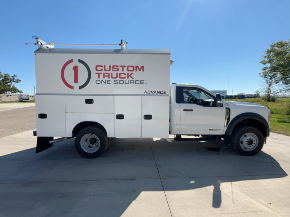 Ford F600 4x4 Service Truck