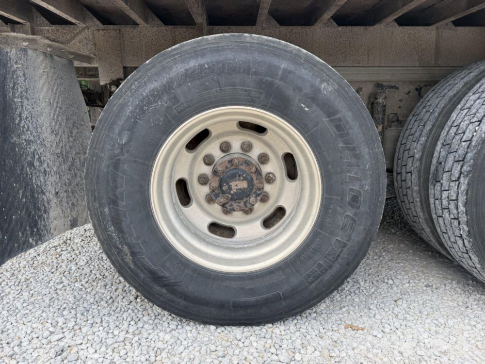 2007 Kenworth T-300 Tandem Axle Flatbed Dump Truck