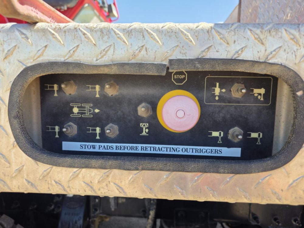2013 Peterbilt 367 Tri-Drive National NBT-55 Boom Truck