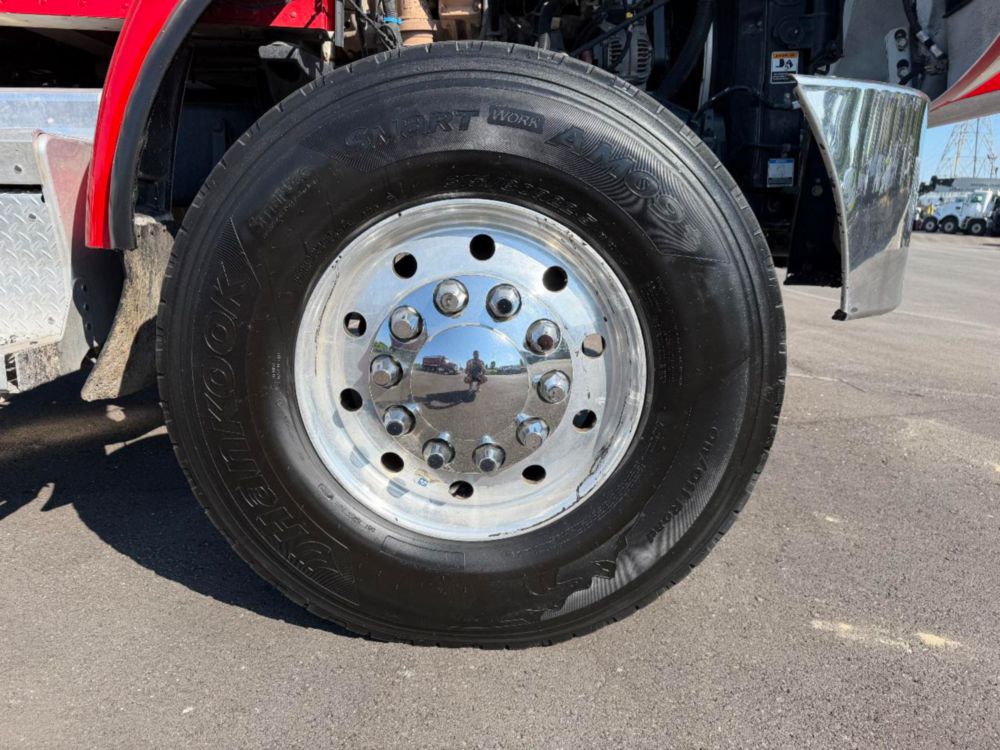 2021 Tri Dump Truck