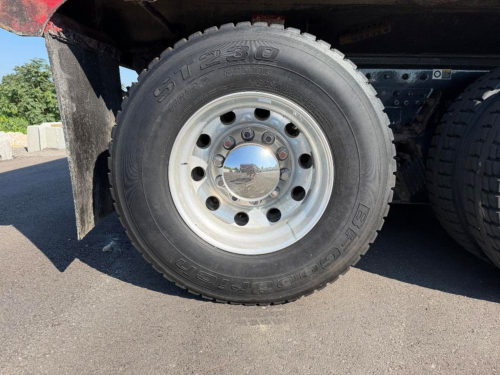 2021 Tri Dump Truck