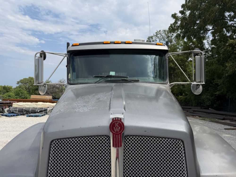 2007 Kenworth T-300 Tandem Axle Flatbed Dump Truck