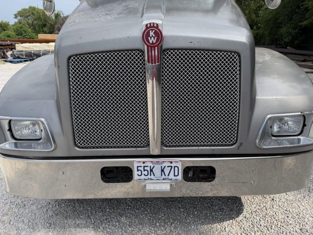 2007 Kenworth T-300 Tandem Axle Flatbed Dump Truck