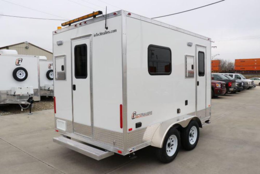 208.2 in x 99.25 in Fiber Splicing Trailer