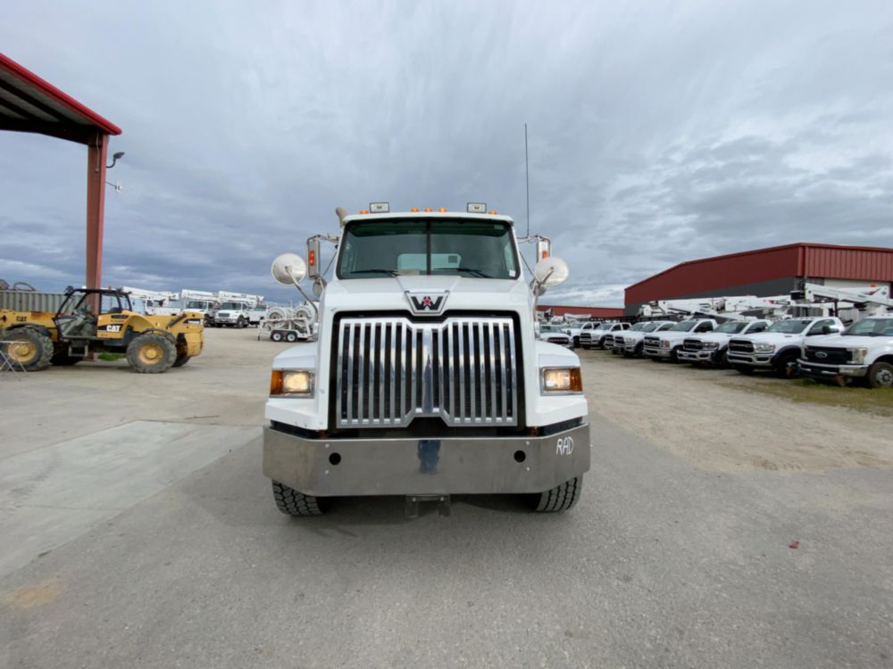 2018 Western Star 4700SB 6x4 Equipment Hauler