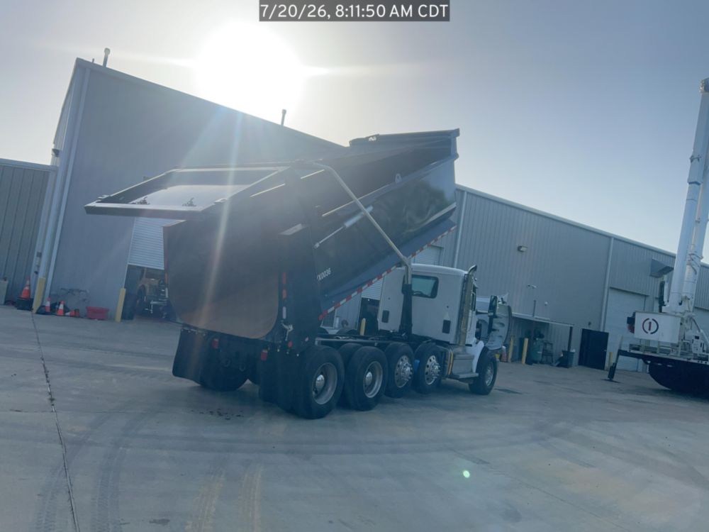 2026 Peterbilt 567 10x4 19' Load King Dump Truck