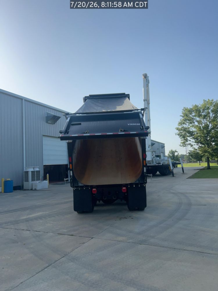 2026 Peterbilt 567 10x4 19' Load King Dump Truck