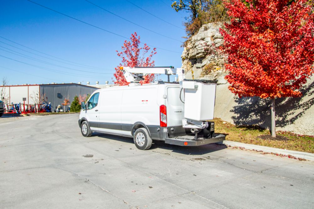 29 ft Non Insulated Telecom Bucket Truck