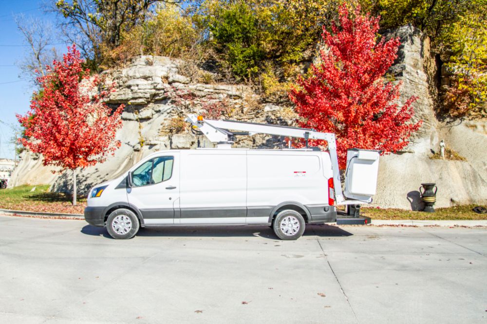 29 ft Non Insulated Telecom Bucket Truck