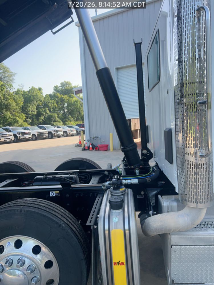 2026 Peterbilt 567 10x4 19' Load King Dump Truck