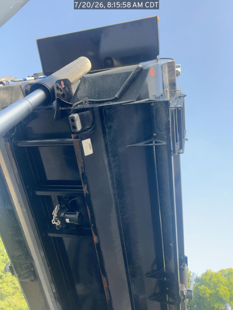 2026 Peterbilt 567 10x4 19' Load King Dump Truck