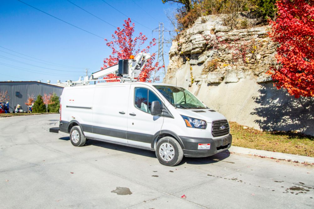 29 ft Non Insulated Telecom Bucket Truck