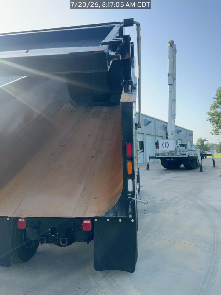 2026 Peterbilt 567 10x4 19' Load King Dump Truck