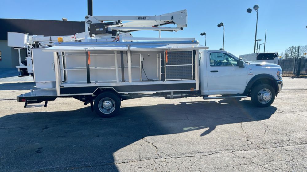 40 ft Non Insulated AWD Telecom Bucket Truck