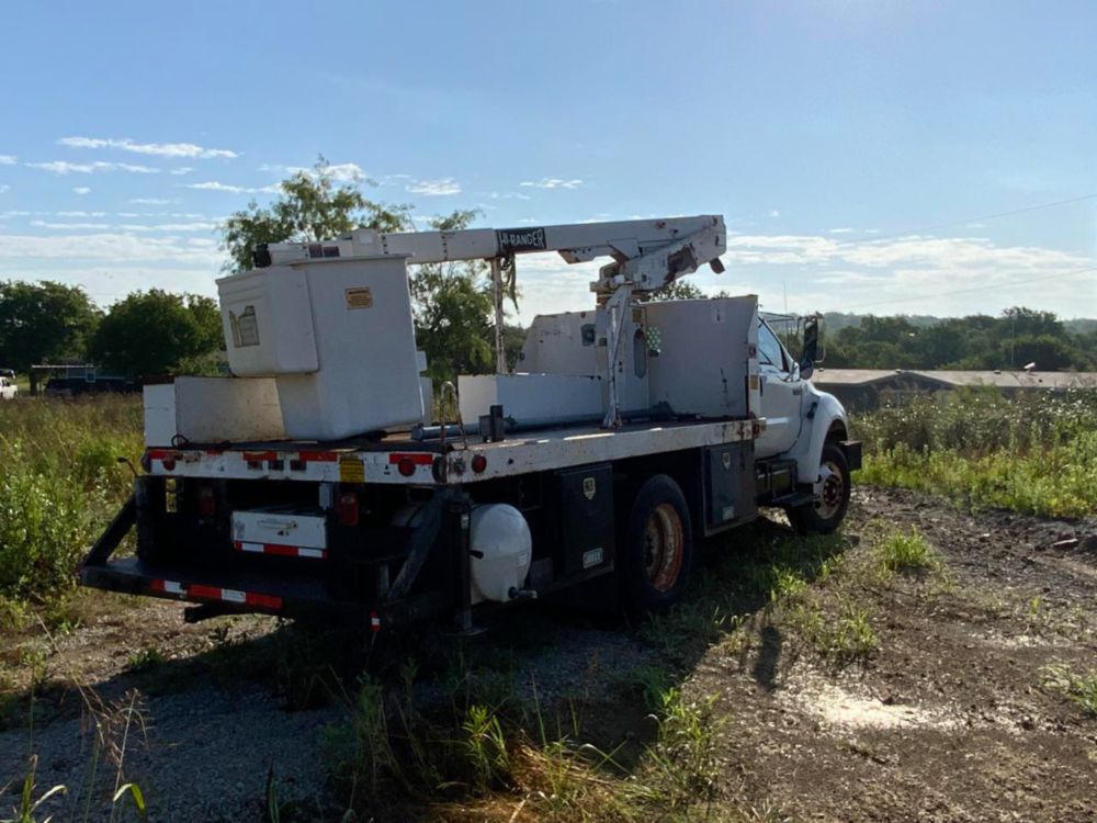 2005 Ford F-650 Terex Hi-Ranger 45 Ft. Bucket Truck