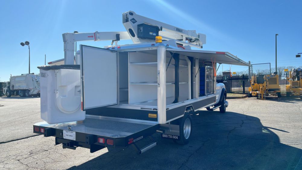 40 ft Non Insulated AWD Telecom Bucket Truck