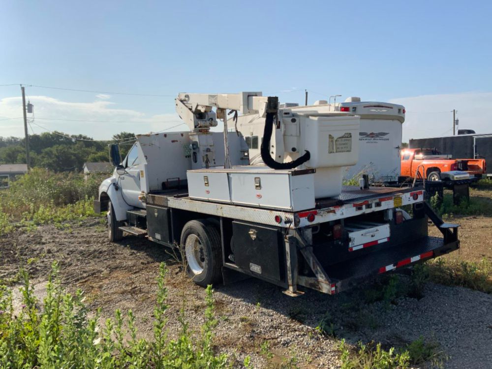 2005 Ford F-650 Terex Hi-Ranger 45 Ft. Bucket Truck