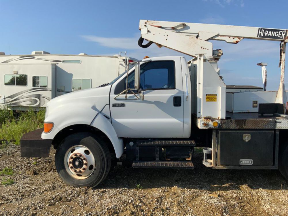 2005 Ford F-650 Terex Hi-Ranger 45 Ft. Bucket Truck