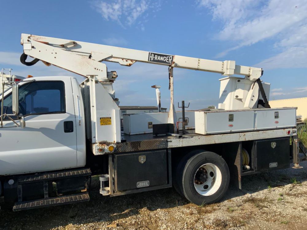 2005 Ford F-650 Terex Hi-Ranger 45 Ft. Bucket Truck
