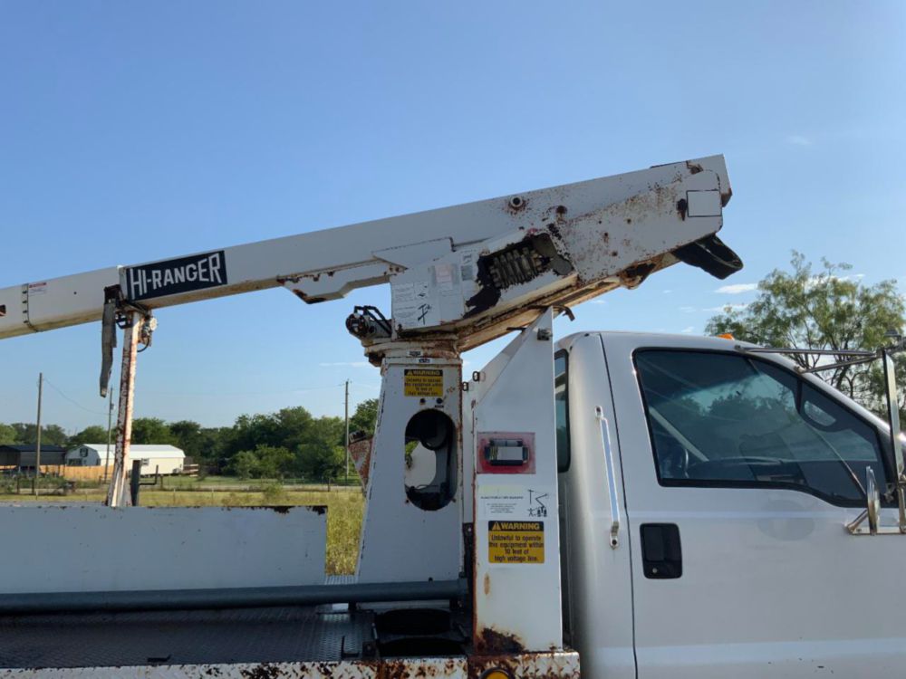 2005 Ford F-650 Terex Hi-Ranger 45 Ft. Bucket Truck