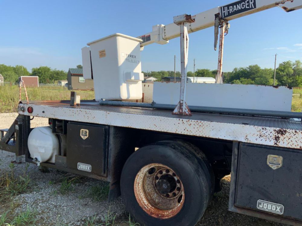 2005 Ford F-650 Terex Hi-Ranger 45 Ft. Bucket Truck