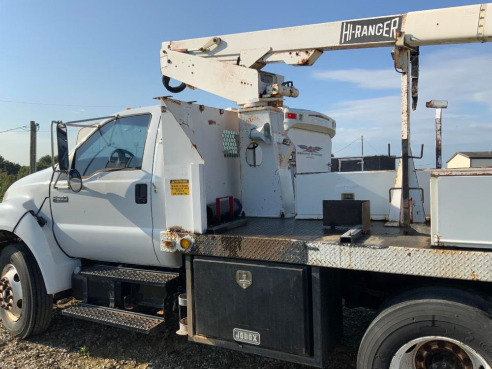 2005 Ford F-650 Terex Hi-Ranger 45 Ft. Bucket Truck