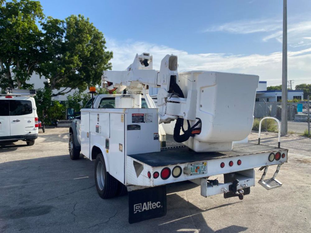 2008 Ford F-550 Altec AT-37G Bucket Truck