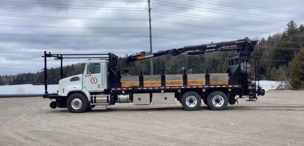 8,000 lbs 66,000 lbs Hi-Rail Grapple