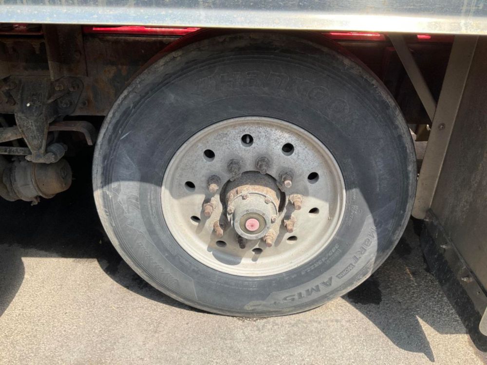 2011 Int'l 5900 Tri-Axle Tank Truck