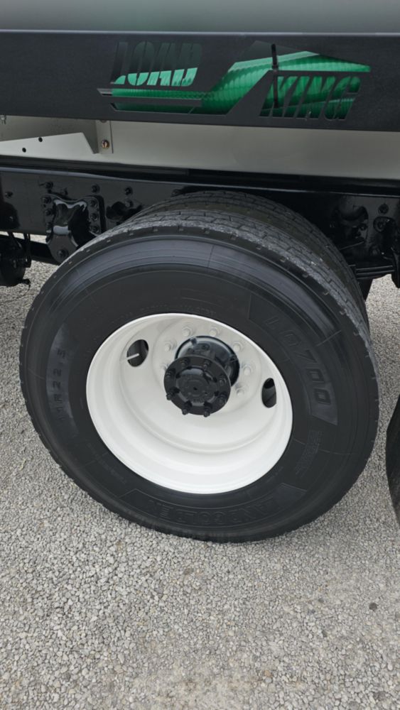 2016 Freightliner M2106 4x2 With New Load King 2500 Gallon Water Tank Kit