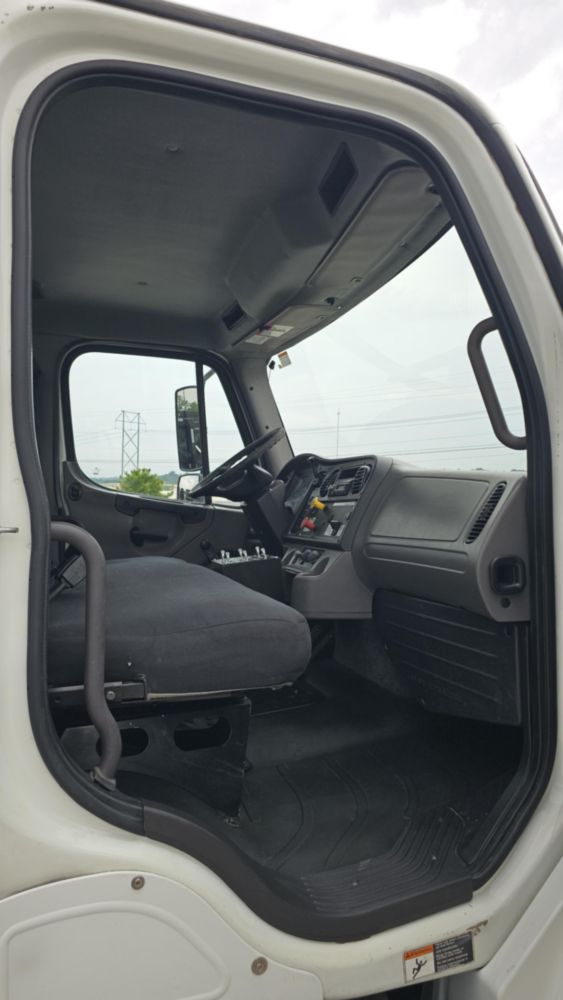 2016 Freightliner M2106 4x2 With New Load King 2500 Gallon Water Tank Kit