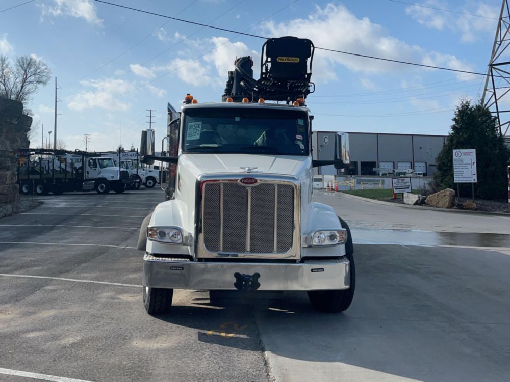 2025 Peterbilt 567 8x4 Palfinger EPSILON M13A80 24’ Dumping Debris Body