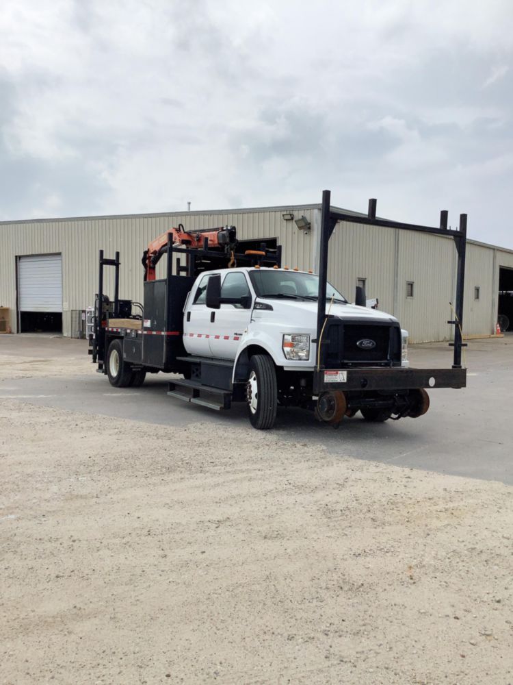 2017 Ford F750 4x2 Palfinger PK10000 Hi-Rail Section Truck