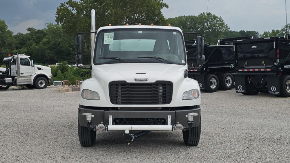 2020 Freightliner M2106 4x2 With New 2024 Load King 2500 Gallon Tank Kit