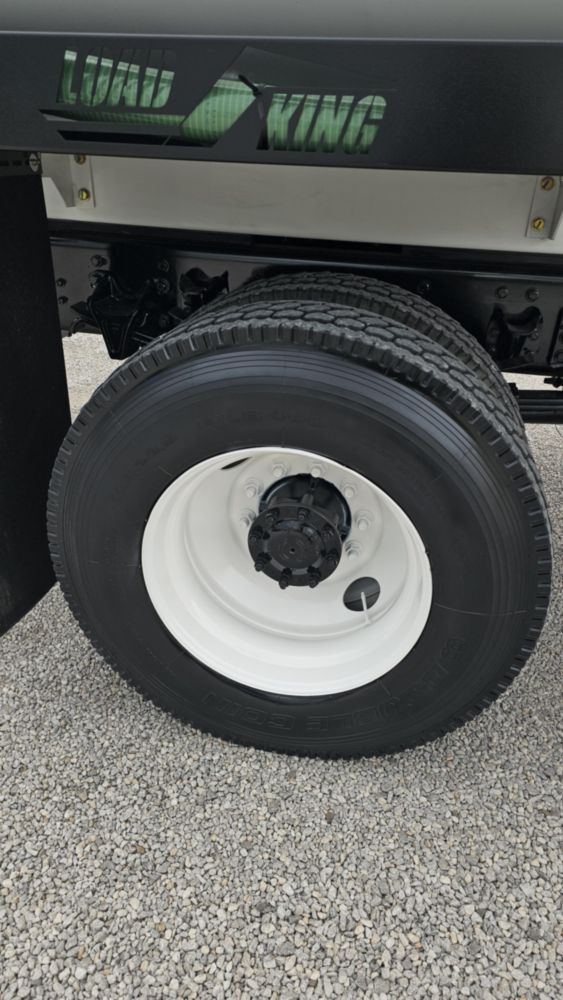 2020 Freightliner M2106 4x2 With New 2024 Load King 2500 Gallon Tank Kit