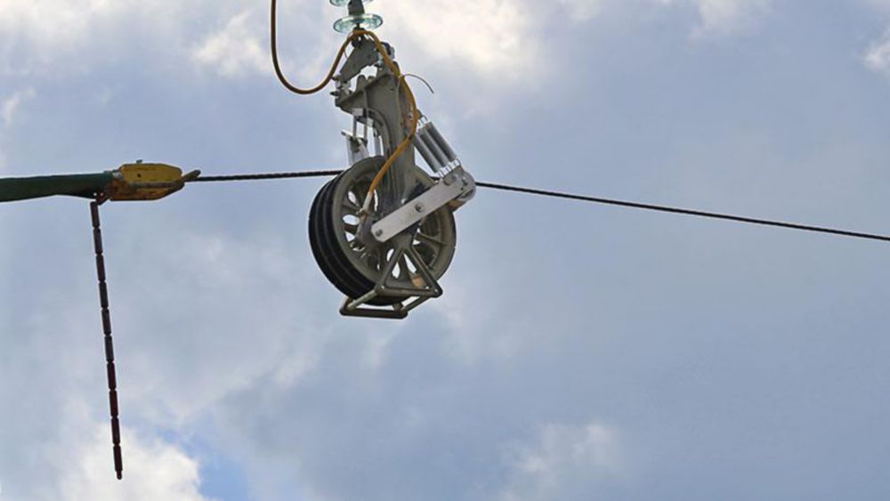 25,000 ft of 5/8 in (16 mm) Steel Rope on Reel