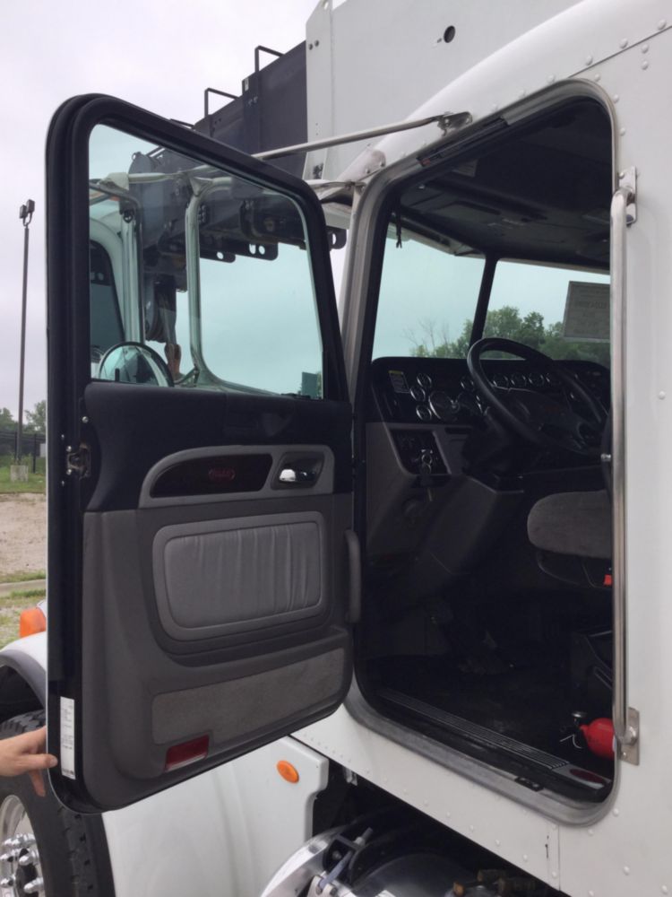 2014 Peterbilt 367 10x6 Elliott 45127 Boom Truck