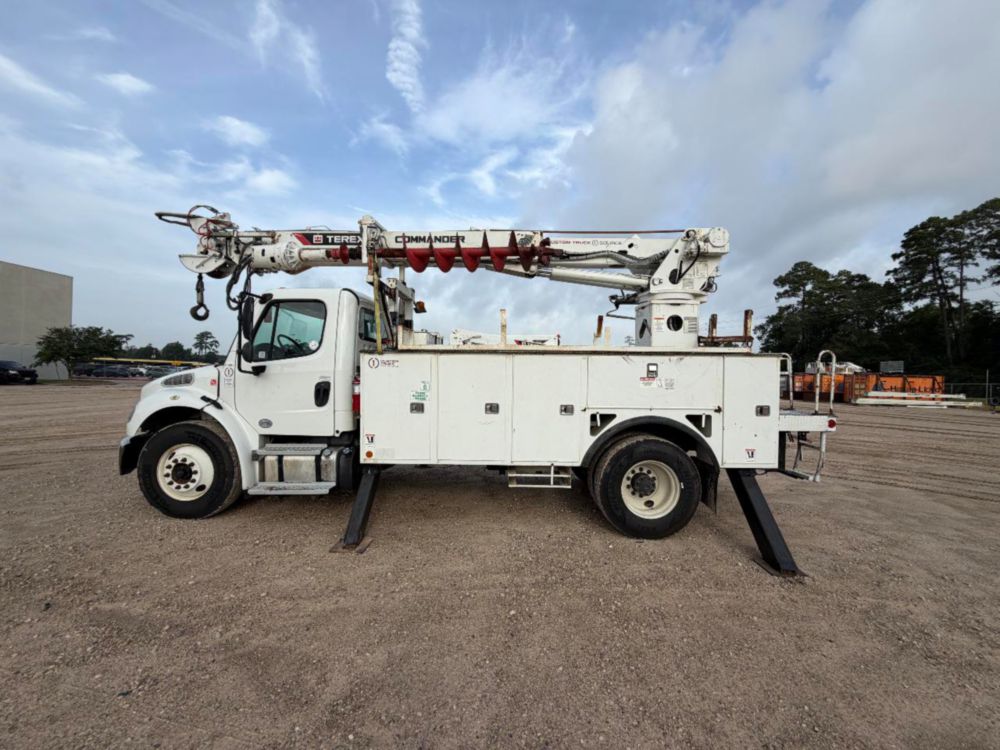 2019 Freightliner M2 4x2 Terex Commander 4047 Digger Derrick Truck