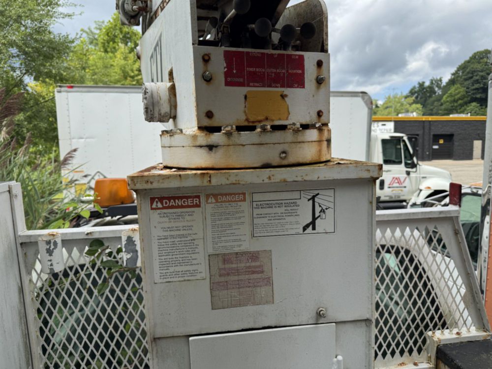 2008 Ford F-550 4x4 Terex Bucket Truck