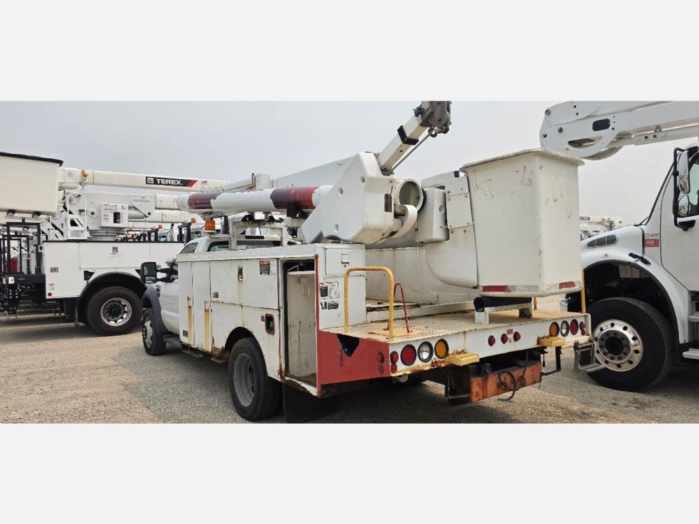 2008 Ford F-550 4x2 ALTEC L-37MR Material Handler Bucket Truck