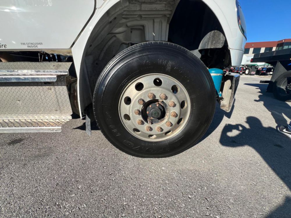 2018 Freightliner M2 4x2 Stellar Shuttle Hook Lift Truck