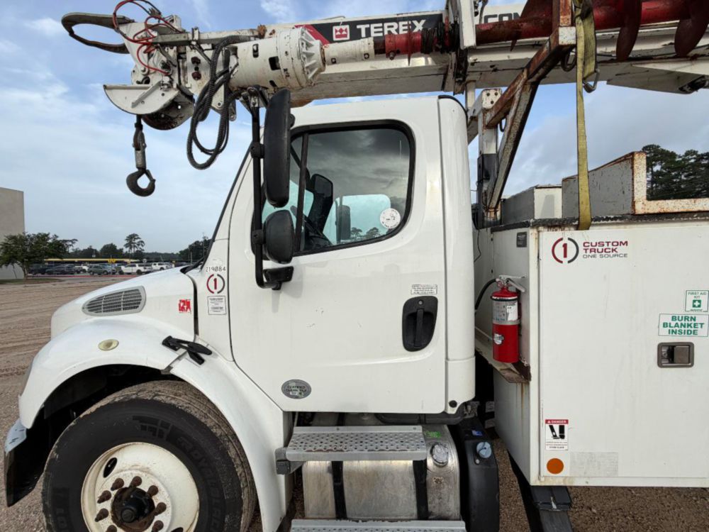 2019 Freightliner M2 4x2 Terex Commander 4047 Digger Derrick Truck