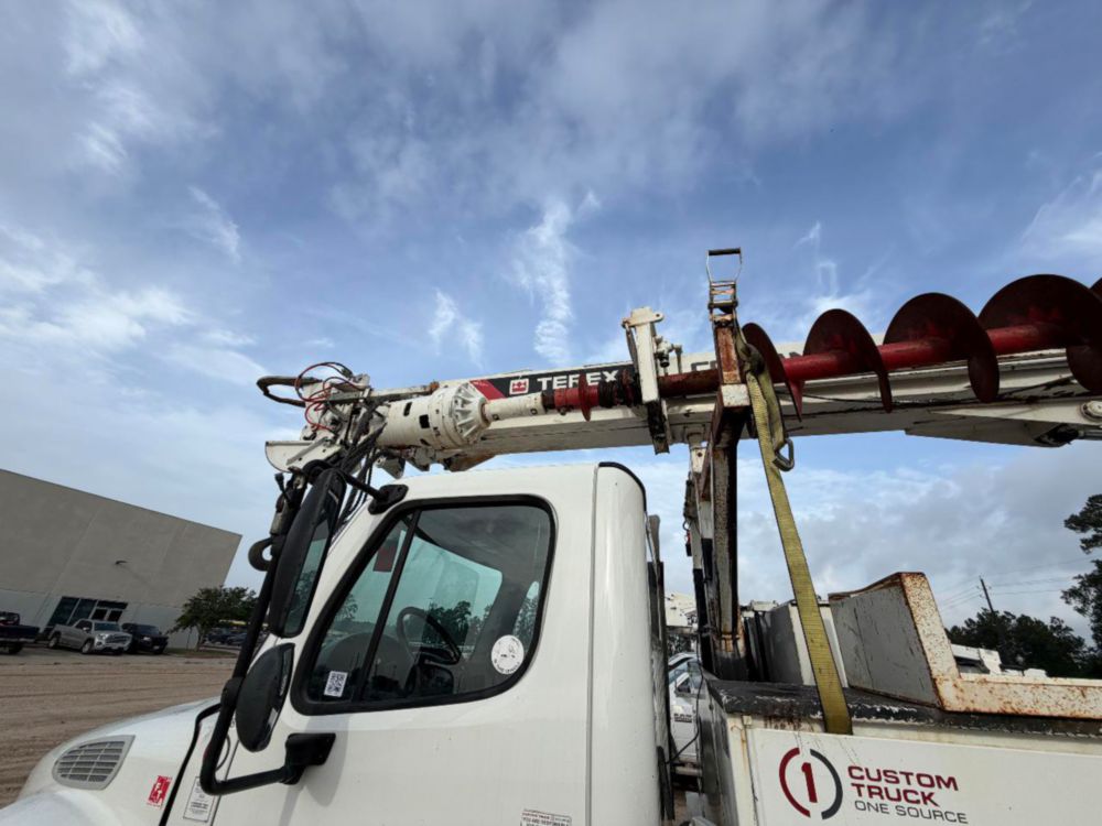 2019 Freightliner M2 4x2 Terex Commander 4047 Digger Derrick Truck