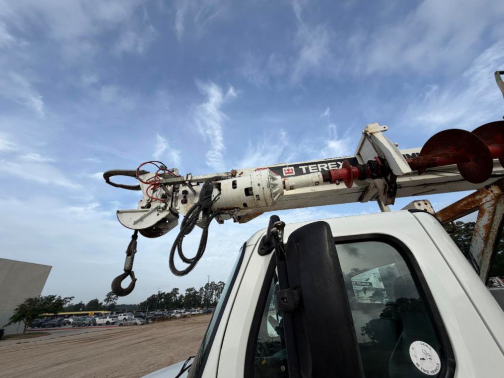 2019 Freightliner M2 4x2 Terex Commander 4047 Digger Derrick Truck