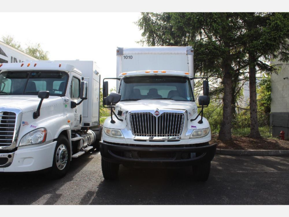 2013 Int'l Diesel 6x4 Automatic Box Truck