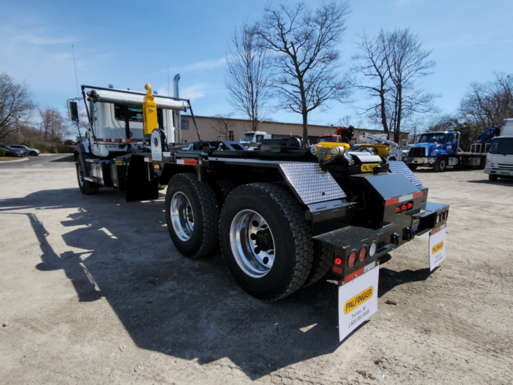 2026 Mack GR64BR 6x4 Palfinger HT660 Hook Lift Truck