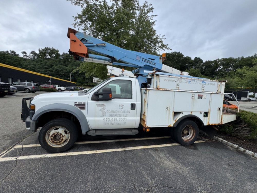 2008 Ford F-550 4x4 Terex Bucket Truck