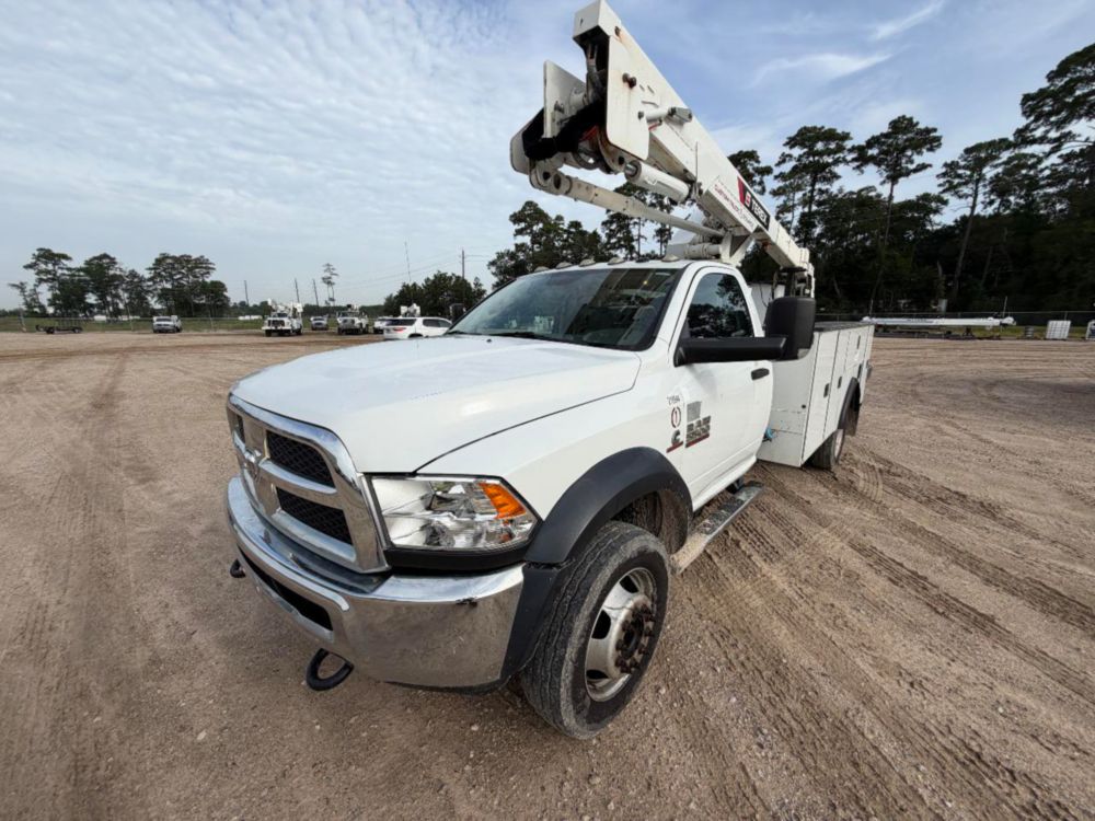 2017 Dodge Ram 5500 4x4 Terex LT-40 Bucket Truck