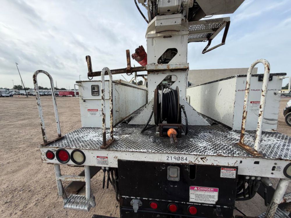 2019 Freightliner M2 4x2 Terex Commander 4047 Digger Derrick Truck